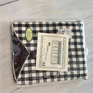 PECKING ORDER BY PARK DESIGNS Scalloped Curtain Valance Buttton Details 15”X60”